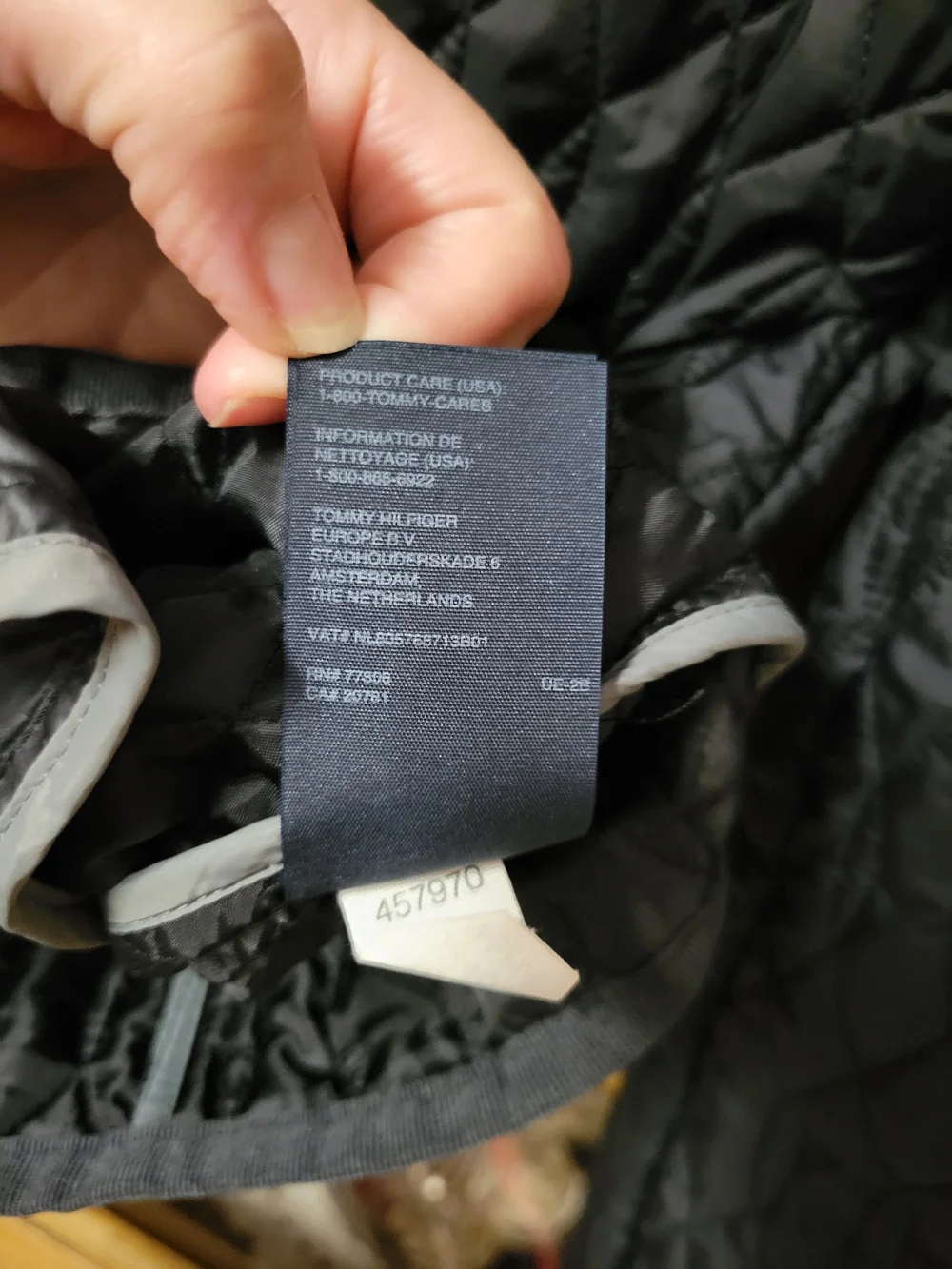 Classic Tommy Hilfiger Black Quilted Snap Front Jacket Sz Small
